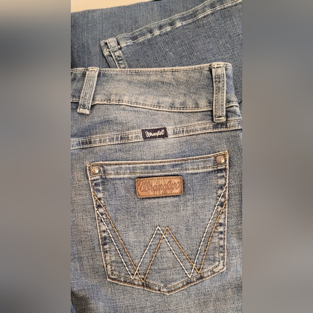 Stylish Blue Boot Cut Women's Jeans - Picture 10 of 10